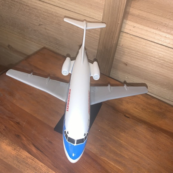 Piedmont Airlines Fokker F28-1000 Fellowship Plane N280N Pacemaker Desk Model - Picture 6 of 16